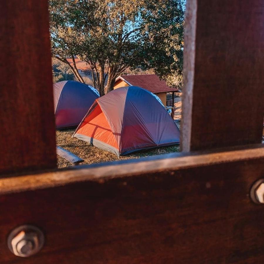 Pousada E Camping Pe Na Trilha Bueno Brandão Exterior foto